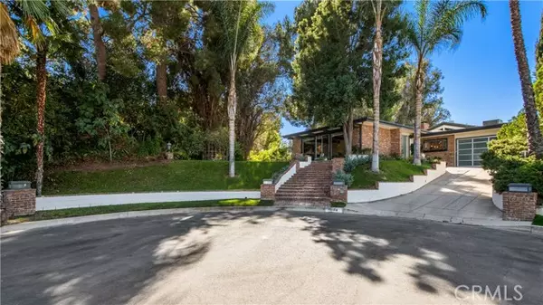 Encino, CA 91436,16170 Clear Valley PL