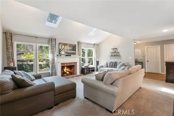 Woodland Hills, CA 91364,21159 San Miguel ST