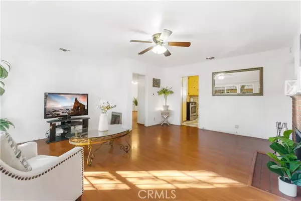 Sunland, CA 91040,10555 Mather AVE
