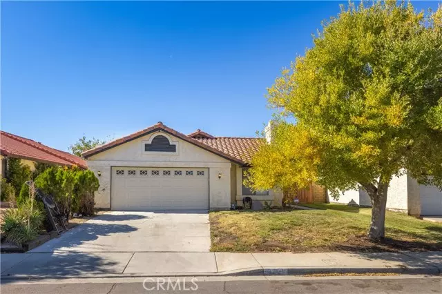 37045 Pond AVE, Palmdale, CA 93550