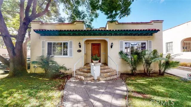 1211 N Vista ST, West Hollywood, CA 90046