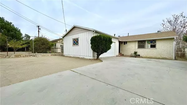 Pacoima, CA 91331,12840 Van Nuys BLD