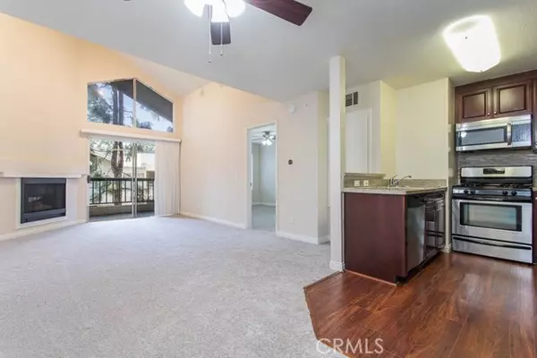 Woodland Hills, CA 91367,21450 Burbank BLD 303