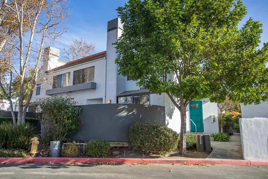 1230 Tivoli LN 221, Simi Valley, CA 93065