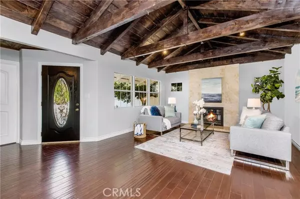 Woodland Hills, CA 91364,22070 Velicata ST