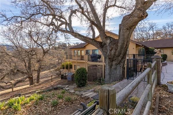 30550 Pinedale DR, Tehachapi, CA 93561