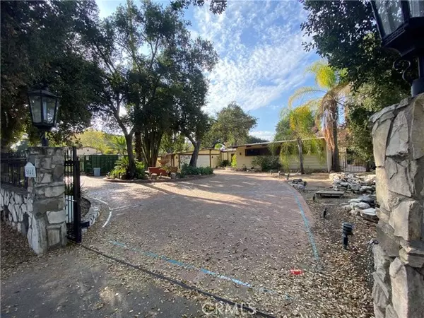 Encino, CA 91316,5045 Louise AVE