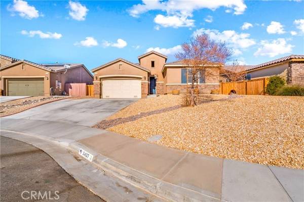 3437 Jaguar CT, Rosamond, CA 93560