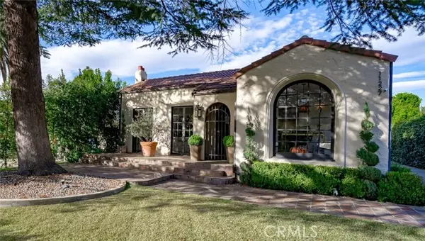 Toluca Lake, CA 91602,11227 Hortense ST
