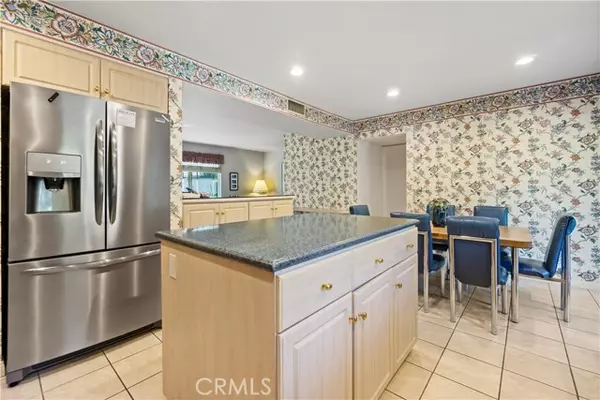 Woodland Hills, CA 91367,5409 Rozie AVE