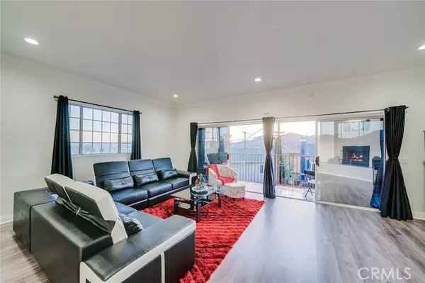 Chatsworth, CA 91311,21415 Arapahoe TRL
