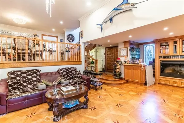 Encino, CA 91316,5345 White Oak AVE H