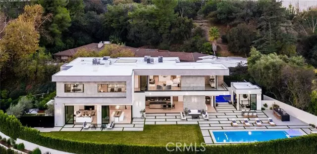 3951 Royal Oak PL, Encino, CA 91436