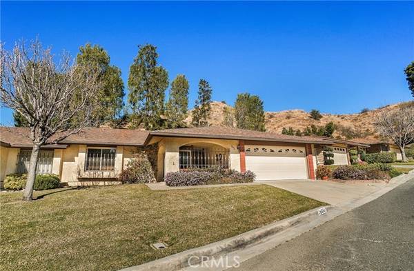 26556 Cardwick CT 36, Newhall, CA 91321