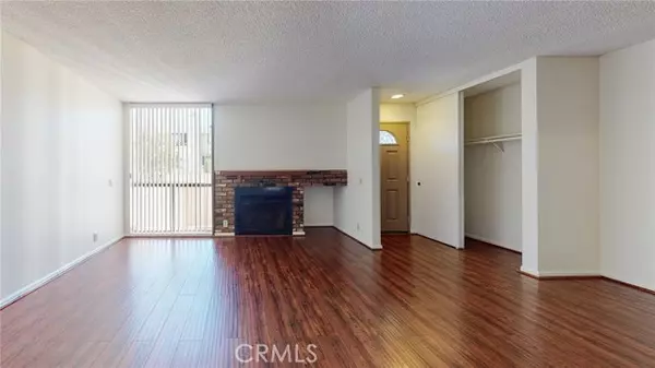 Chatsworth, CA 91311,10231 Independence AVE B10