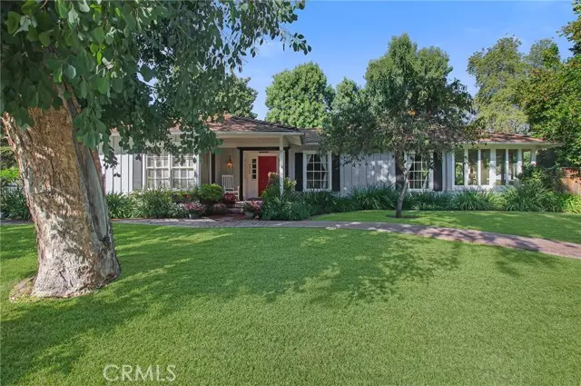 4332 Shepherds LN, La Canada Flintridge, CA 91011