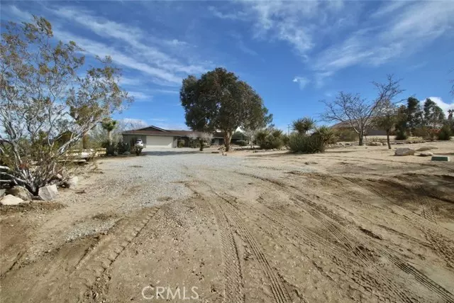 7237 Juniper RD, Joshua Tree, CA 92252