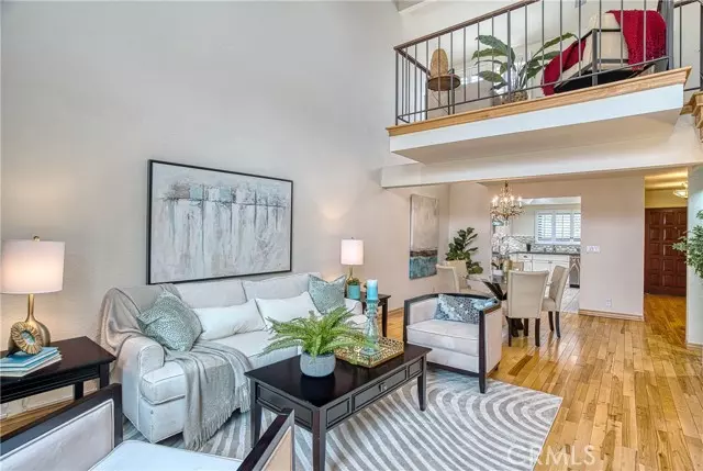 450 San Vicente BLD 302, Santa Monica, CA 90402