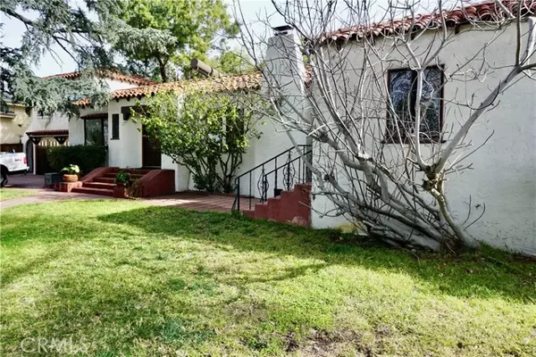 Tujunga, CA 91042,10426 Helendale AVE