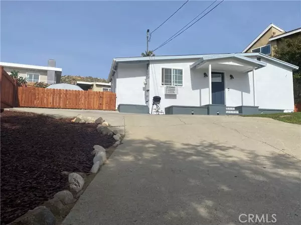 21741 Wahoo, Chatsworth, CA 91311