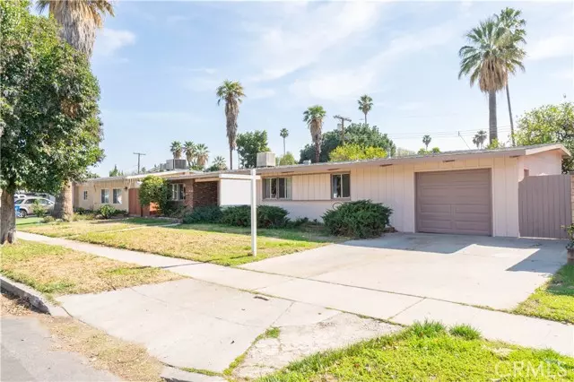 19600 Blythe ST, Reseda, CA 91335