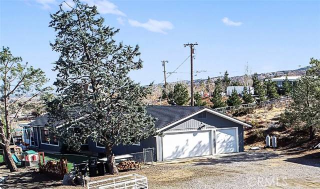 Phelan, CA 92371,4225 Snow Line DR