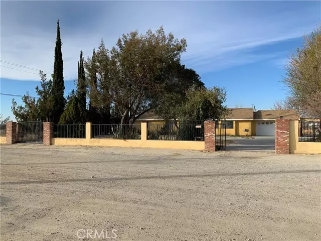 16507 E Avenue T4, Llano, CA 93544