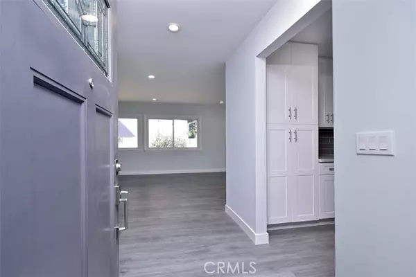 Chatsworth, CA 91311,20243 Lassen ST