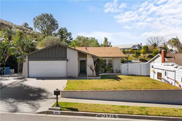 819 Muirfield AVE, Simi Valley, CA 93065