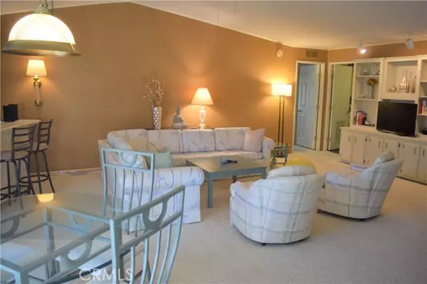 Palm Desert, CA 92260,73450 Country Club DR 77