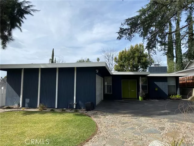 423 E Mendocino ST, Altadena, CA 91001