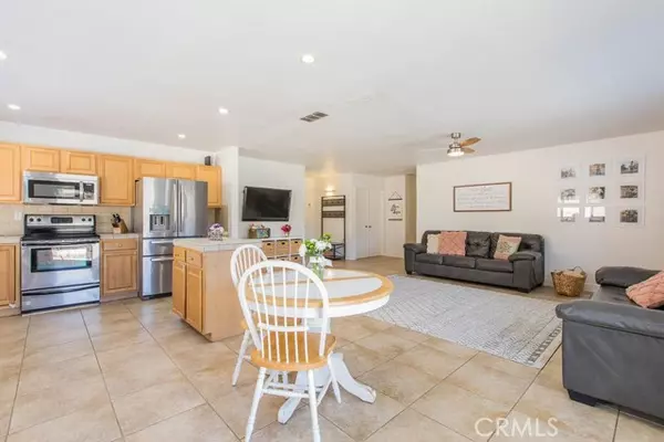 Newbury Park, CA 91320,823 Fowler AVE