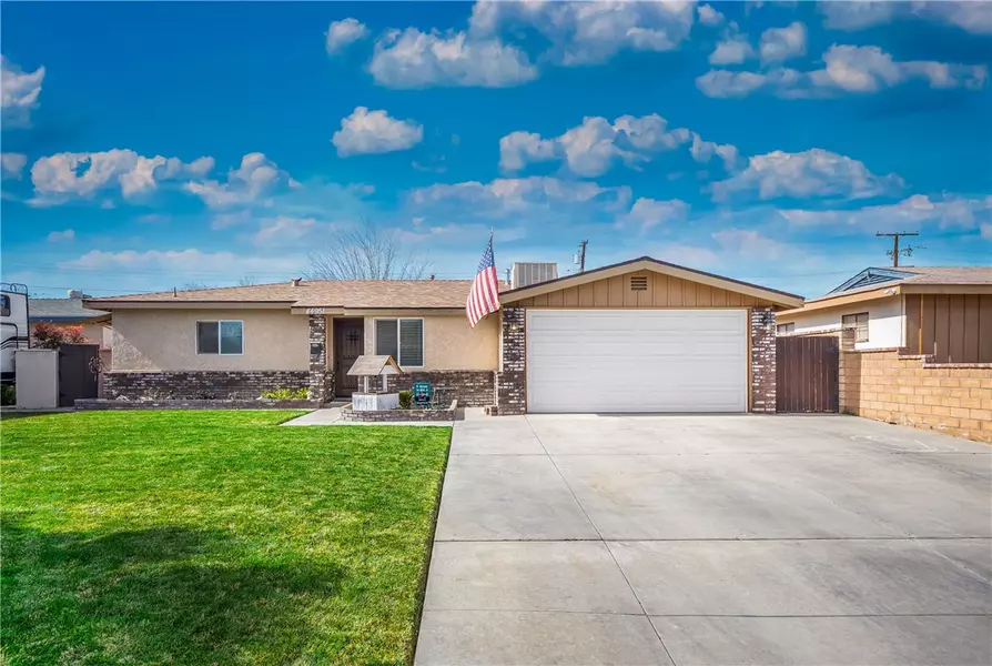 44951 16th ST, Lancaster, CA 93534