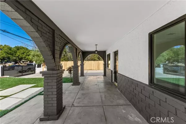 San Fernando, CA 91340,14140 Daubert ST