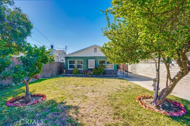 Sunland, CA 91040,10627 Nassau AVE