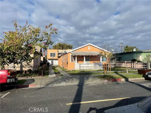 Huntington Park, CA 90255,6301 Newell ST