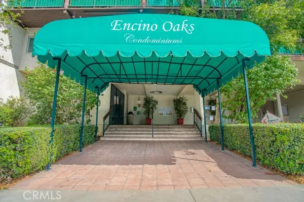 Encino, CA 91316,5460 White Oak AVE G214