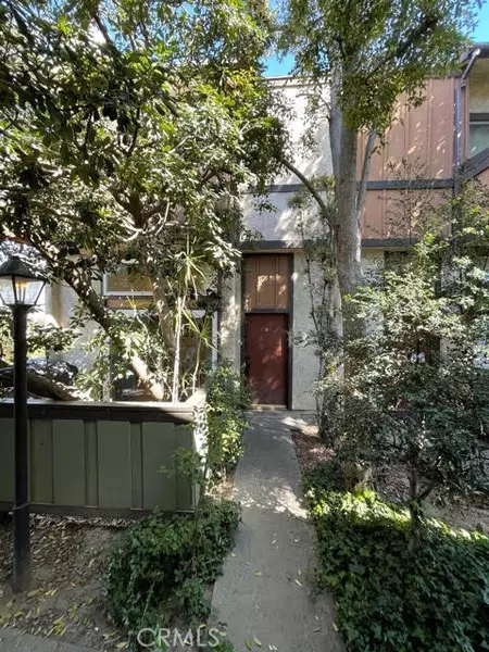 13605 Valerio ST F, Van Nuys, CA 91405