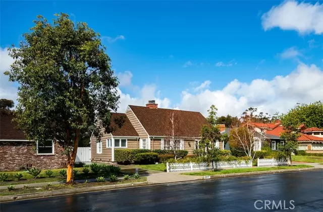 Toluca Lake, CA 91602,4643 Willowcrest AVE