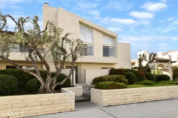 Encino, CA 91316,5255 Zelzah AVE 114