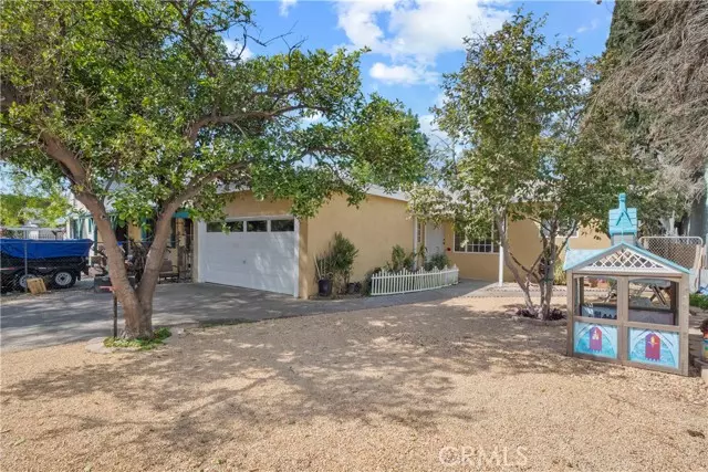 15329 Wyandotte ST, Van Nuys, CA 91406