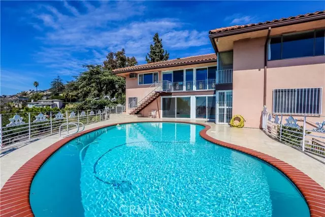 825 Cavanagh RD, Glendale, CA 91207