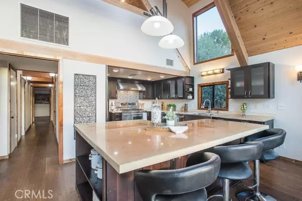 Topanga, CA 90290,20458 Paradise LN