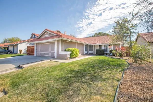 Lancaster, CA 93534,45416 Thornwood AVE