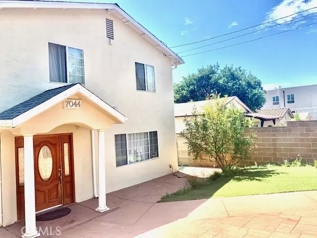 7044 Greeley St, Tujunga, CA 91042