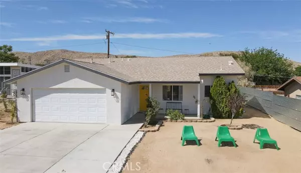 Joshua Tree, CA 92252,61852 Oleander DR