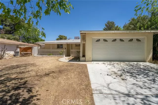 44108 Fig AVE, Lancaster, CA 93534