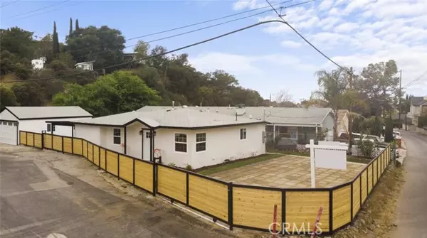 Tujunga, CA 91042,9957 Hirondelle LN