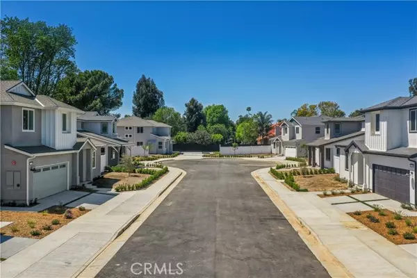 Lake Balboa, CA 91406,17323 Lemay ST