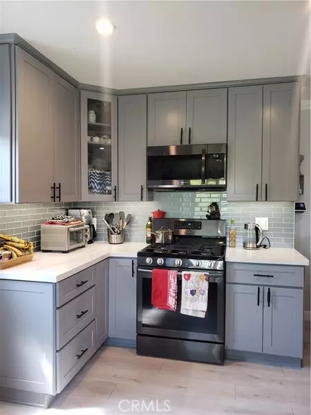 14945 Marlin PL, Van Nuys, CA 91405